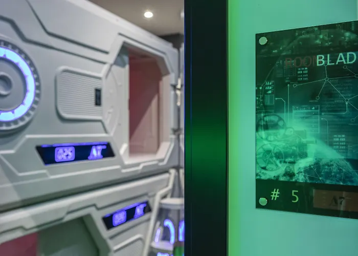 Art Seven Hostel Capsules Madrid